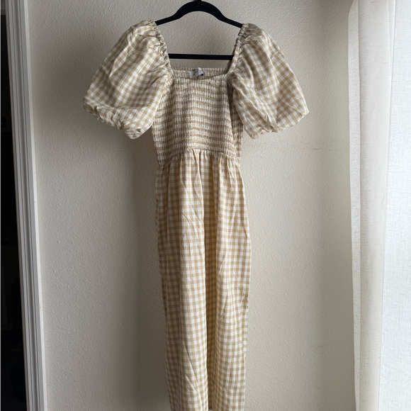 Petal & Pup Beige Gingham puffy sleeve Midi Dress - Picture 2 of 6